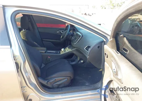 2015 Chrysler 200 Limited z USA, uszkodzony, nr VIN 1C3CCCAB7FN598366